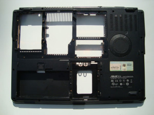 Капак дъно за лаптоп Asus X71 13GNFU6AP090 (втора употреба)